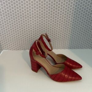 Fisace Women’s Red Block Heels 

Size 7 1/2
Heel 3”
NWOT